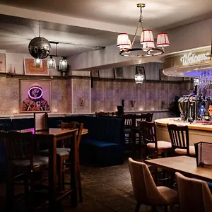 2* Inn Chapter Two Bar